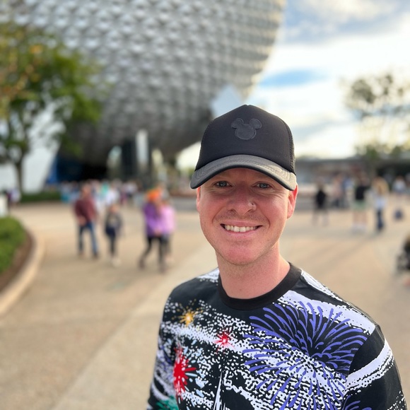 NWT Black on Black Mickey Mouse Disney SnapBack - Picture 4 of 4